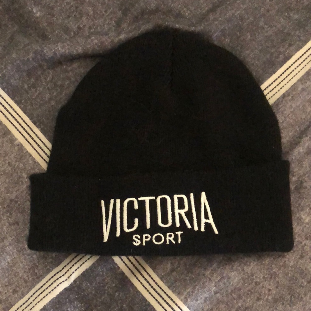 VS Sport Beanie